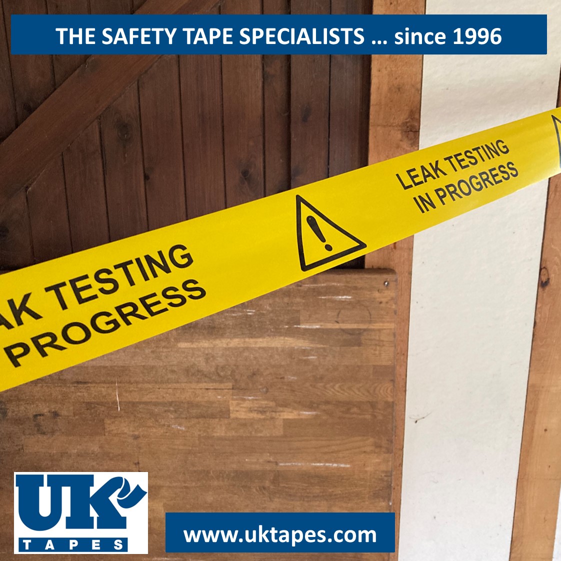 LEAK TESTING IN PROGRESS barrier tape (200M)